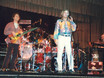 ﻿Pete Wrba im März 1994 live auf dem Int. Drummer-Meeting in der Stadthalle Lahnstein mit seiner 'Late-Night-Band' mit Imre Baika (b) und Oliver Hahn (kb).