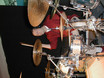 ﻿df-Lehrer Christoph Schlumberger auf der Bühne in Reinhold's Drumshop.