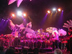 ﻿Das große Finale 'Ritual' des Yes-Konzerts am 10. Juni 04 auf der Bühne der Münchner Olympiahalle verstärkt mit 16 Trommlern der Schlagzeugschule drummer's focus München !