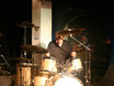 ﻿... doch nun geht's ab mit Charly Antolini während der 'Drum-Legend-School'-Vorführung am 5.12.2004 im df.M!!