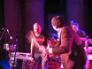 ﻿Cloy gibt Gas ... auf der Bühne des Salzburger Rockhouse zusammen mit Power-Percussion kurz vor der Pause bei der Eröffnungsfeier von drummer's focus Salzburg am 11. März 2005.