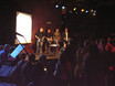﻿1.11.2005: Eröffnungsfeier df.K im Stadtgarten Köln:
Bei der df-Snaredrum-Demo, kann das Publikum die Noten verfolgen, die in verschiedenen Anwendungen interpretiert werden