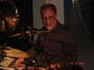 ﻿Dom Famularo und Claus Hessler am 16. Dezember 2005 im drummer's focus München:
Dom an den Drums ... und gleich legt er mit seinem bekannten Feuerwerk los ...